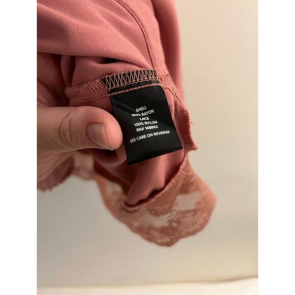 Torrid Dusty Rose Challice Cold Shoulder Button Blouse Plus Size 3X 22/24 - Picture 10 of 11